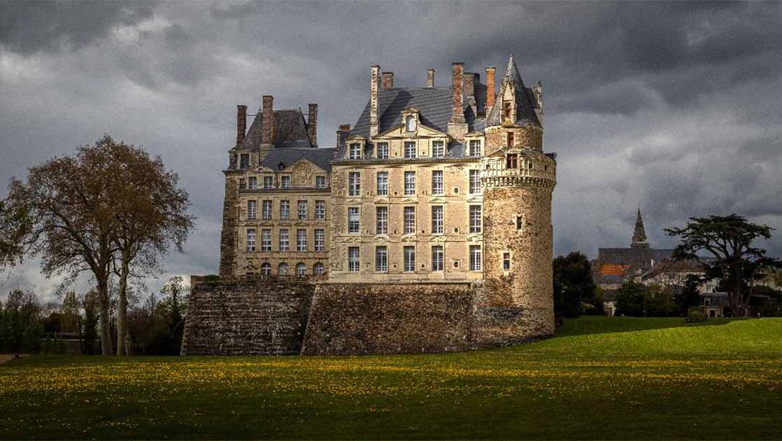 Château de Brissac, France. (Jonah Mucchiutti / Adobe Stock)